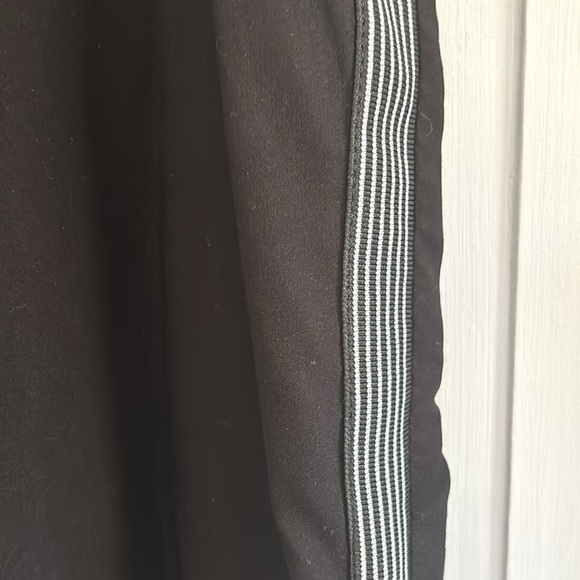 Black slim pants with striped banding on the legs - Picture 3 of 4
